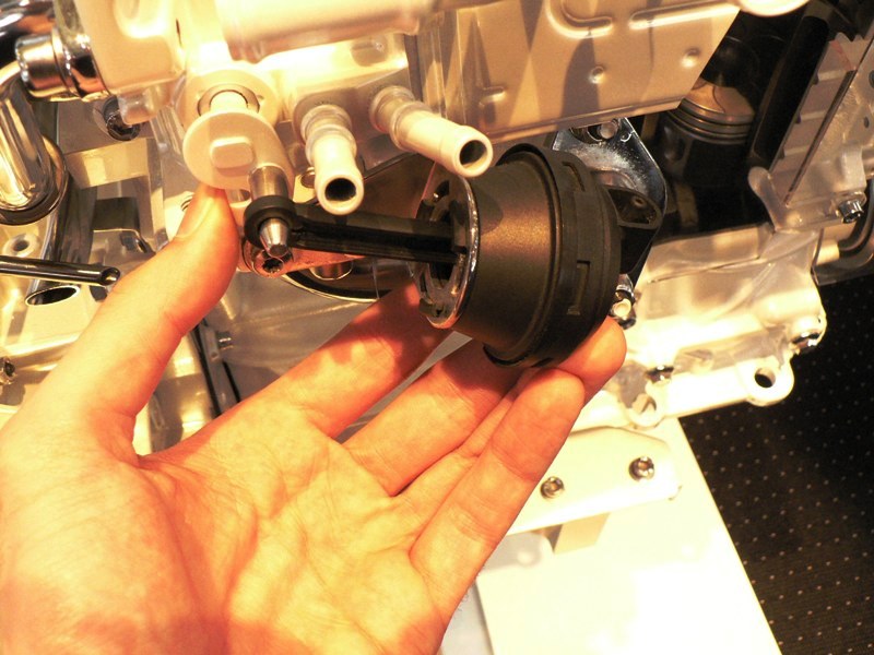 How to Clean an EGR Valve